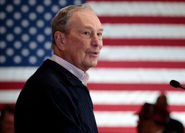 Bloomberg dice adiós pero antes llama a derrotar a Trump