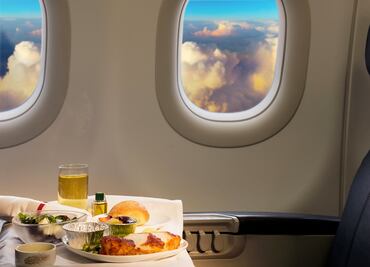 ¿Cómo es volar en primera clase? Así es la experiencia de vuelo y sus beneficios con Delta
