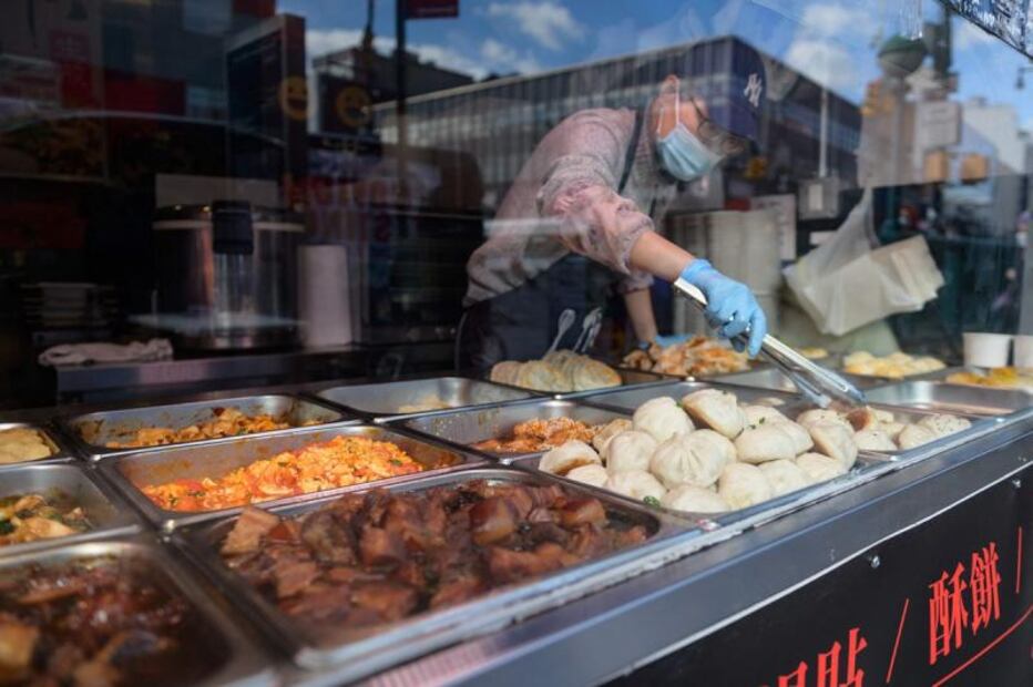 Migrantes llevan la diversidad gastronómica a Queens 