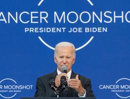 Biden impulsa desarrollo de biotecnología estadounidense contra el cáncer