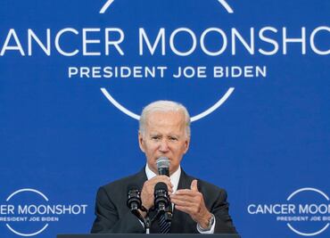 Biden impulsa desarrollo de biotecnología estadounidense contra el cáncer
