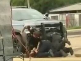 Video. Policías golpean brutalmente a hombre durante arresto en Arkansas