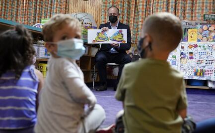 Distrito escolar de Florida recibe primer fondo de Biden por usar cubrebocas