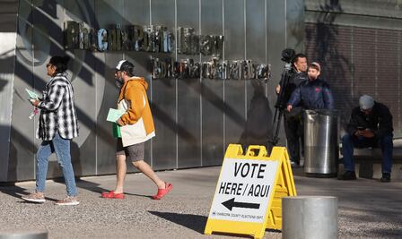 Elecciones en EU. ¿A qué hora cierran las urnas en estados clave este martes 5 de noviembre?