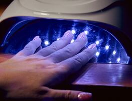 ¡Cuidado! Lámparas de calor para uñas podrían causar cáncer en la piel: estudio