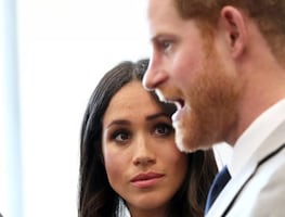 Llaman al príncipe Harry “ingenuo” por seguir las ideas de Meghan Markle que son “una completa basura”