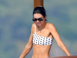 La lencería ‘imposible’ con la que Kendall Jenner se lució en sesión