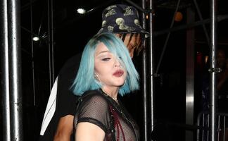 Madonna celebra el 'Pride' con top transparente en Nueva York