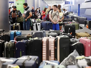 Estados Unidos inicia el festivo del 4 de julio con más de 1,200 vuelos cancelados