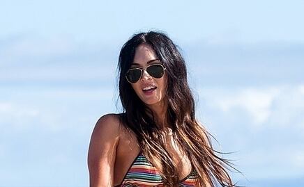 Megan Fox se luce con minivestido rosa en Tulum, México