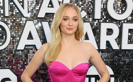 Captan a Sophie Turner embarazada en calles de California