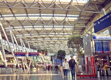 Suspenden inscripción a programas de Viajero Confiable en EU por coronavirus