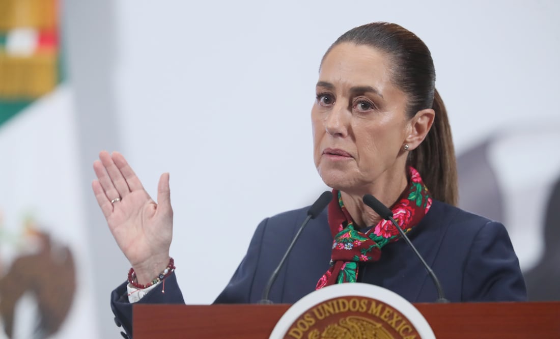 Sheinbaum defiende impuestos a refrescos, tabaco y videojuegos violentos: “No es recaudatorio, es por tu salud”. EFE/Mario Guzmán