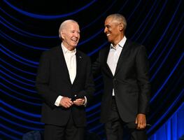 Obama cree que Biden debe reconsiderar el futuro de su candidatura, según el Post