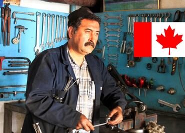 Buscan mecánicos mexicanos para trabajar en Canadá por $53,664