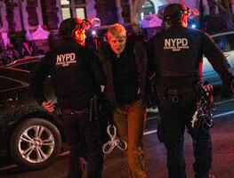 Cerca de 300 detenidos tras protestas en la Universidad de Columbia. VIDEO