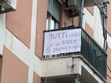 Video. Italianos cantan desde sus ventanas durante cuarentena