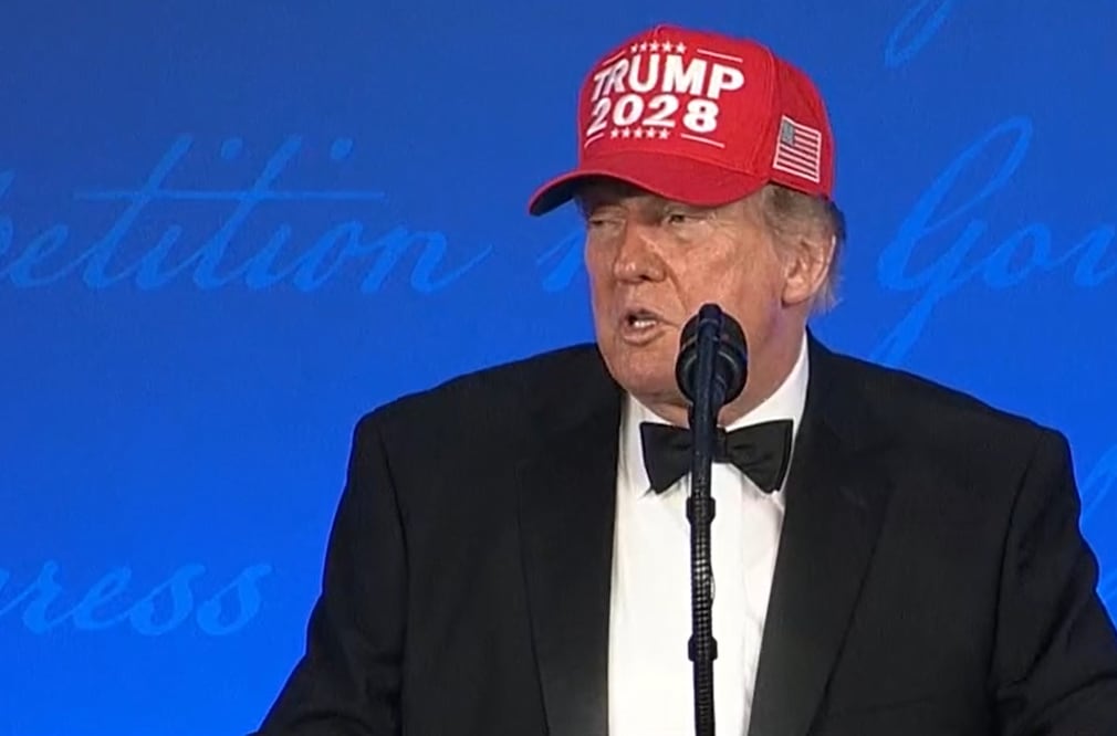 Trump bromea en la Cena de Corresponsales con presentarse a las elecciones de 2028. Foto: EFE/ C-Span