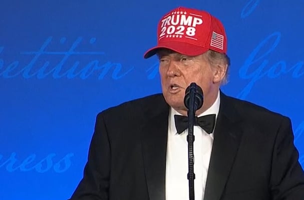 Trump bromea en la Cena de Corresponsales con presentarse a las elecciones de 2028