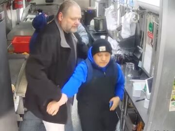 Presuntos agentes del ICE vestidos de civiles detienen a trabajadores mexicanos en taquería de Memphis. VIDEO