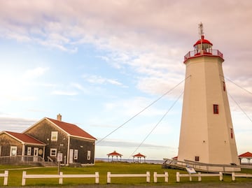 Canadá aumenta inversión para asentar a inmigrantes en pueblos pequeños