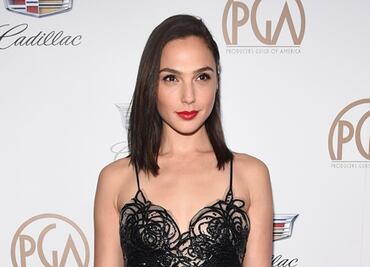 Gal Gadot presume belleza con short ‘de serpiente’ en Beverly Hills