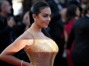 Georgina Rodríguez posa con el microbikini de la temporada junto a Cristiano Ronaldo