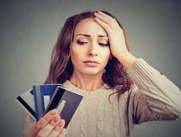 ¿Cuánto tiempo puedo estar sin pagar la tarjeta de crédito? ¿Me pueden embargar?