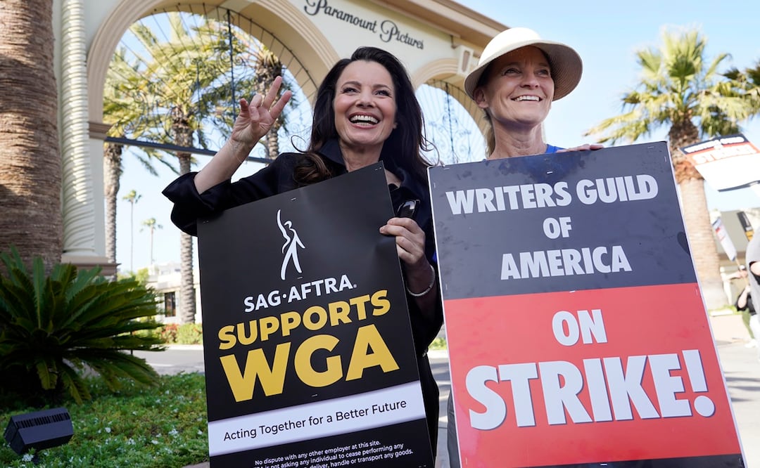 Guionistas de Hollywood terminarán su huelga a medianoche tras acuerdo con estudios. Foto: AP