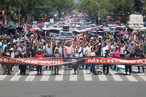 Maestros rechazan aumento salarial y amenazan con protestas masivas durante el Mundial 2026