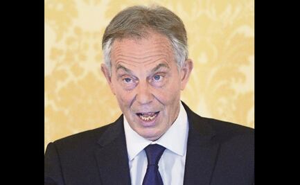 Tony Blair llama "idiotas" a quienes rechazan vacunarse contra la covid