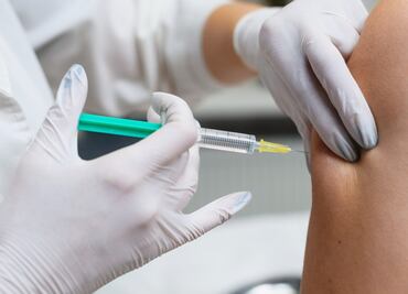 COVID-19:  Pfizer y Moderna preparan vacuna contra Eris, la nueva variante en 2023