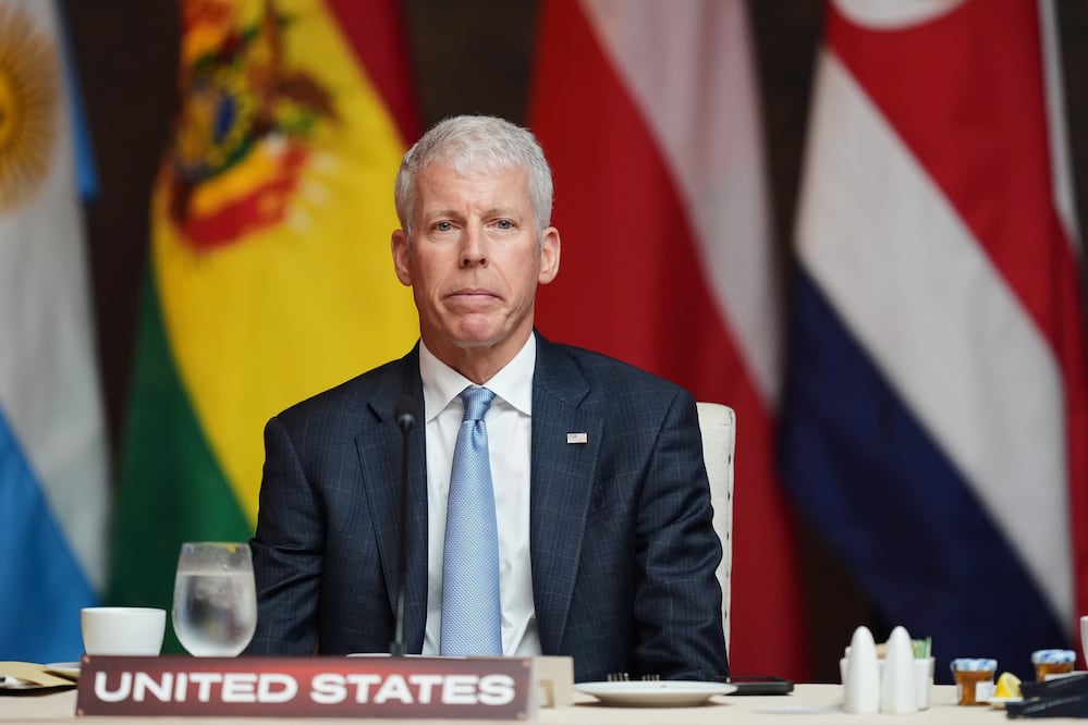 Casa Blanca desmiente escolta de petroleros en Ormuz tras misteriosa publicación borrada del secretario de Energía. (AP Photo/Rebecca Blackwell)