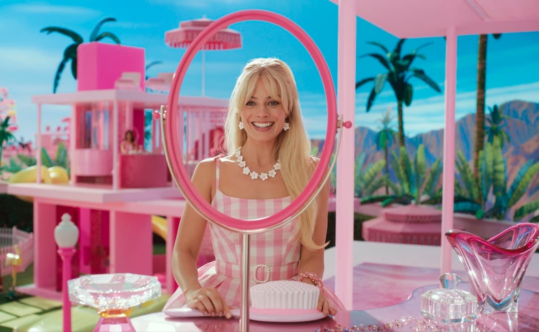 Barbie, protagonizada por Margot Robbie (Barbie) y Ryan Gosling. Foto: Warner Bros. Pictures via AP