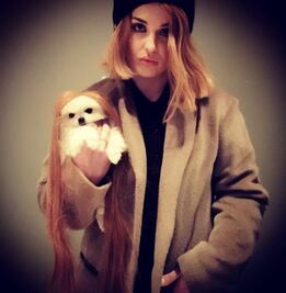 La gótica que se volvió fashionista