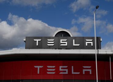 Advierten a usuarios de autos Tesla por esta razón