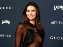 Kendall Jenner se luce en microbikini ‘de infarto’ para celebrar sus 30 años