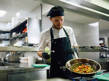 ¿Cuánto gana un cocinero en Estados Unidos? Este es su salario promedio por hora