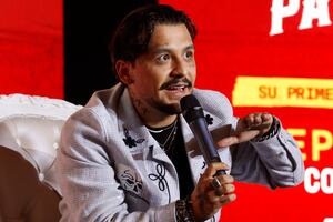 Christian Nodal confiesa: “La vida me da ansiedad” y revela que asiste a terapia desde hace 2 años