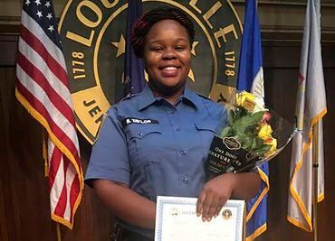 Policía se declara culpable de encubrir muerte de Breonna Taylor