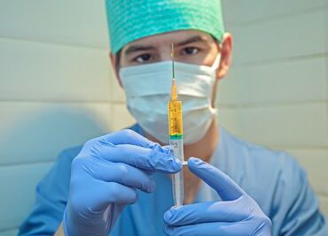 EU no estará en plataforma de OMS para garantizar el acceso global a vacuna