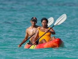 Así captaron a Michelle y Barack Obama de vacaciones en Hawái