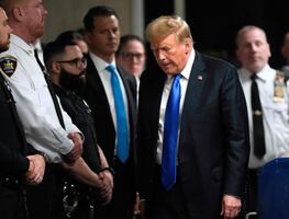 Abogados de Donald Trump piden invalidar el juicio, pero juez lo deniega