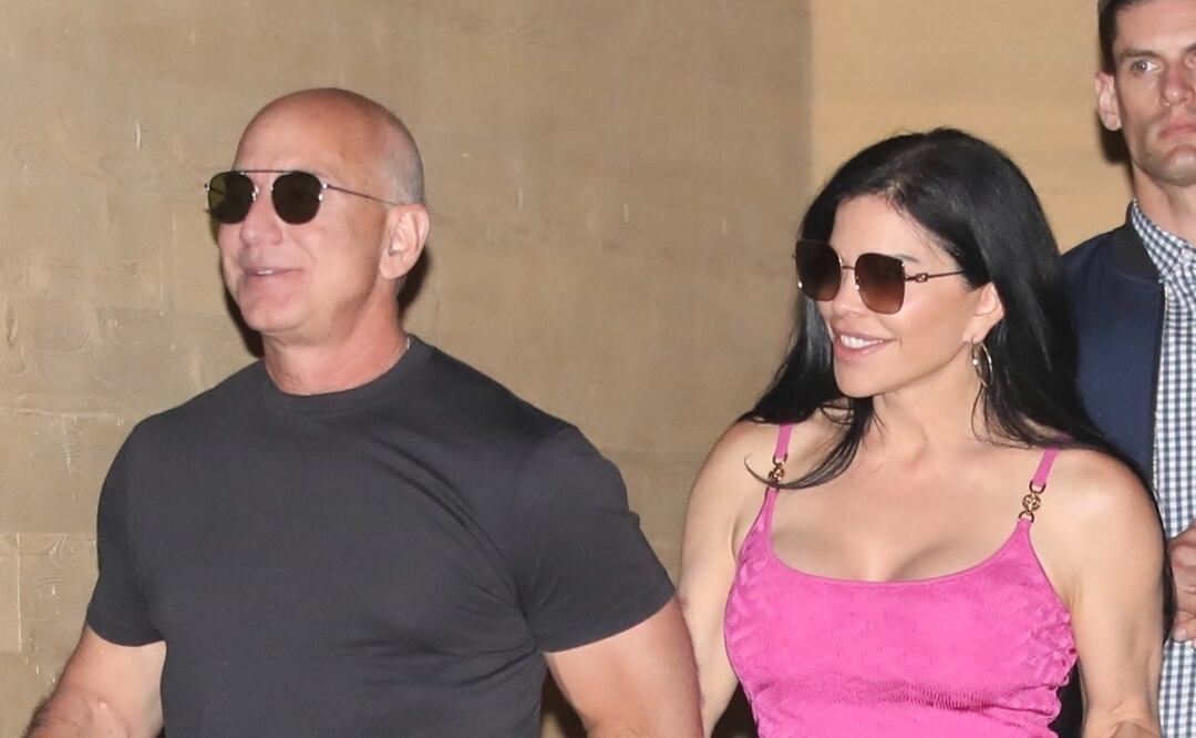 Lauren Sanchez usó un vestido de mil 750 dólares para su cita con el fundador de Amazon. Foto: Grosby Group