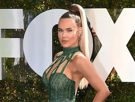 El minivestido con el que Lana CJ Perry delineó su figura