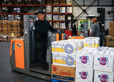 ¡Histórico! Amazon despedirá a 30,000 empleados esta semana en su recorte más grande de la historia