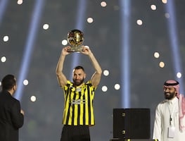 Benzema se suma a Cristiano Ronaldo y firma con club de la liga saudí