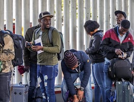 Solicitantes de asilo deberán presentarse con un intérprete a sus entrevistas; aquí los detalles