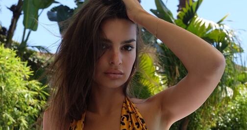 Emily Ratajkowski arrasa con sesión en traje de baño amarillo