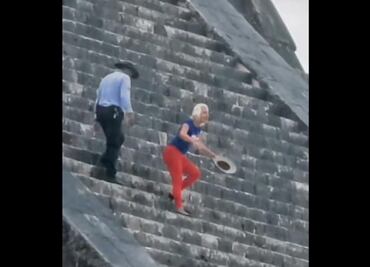Viral. Turista sube al Castillo de Chichén Itzá sin permiso y pobladores reaccionan
